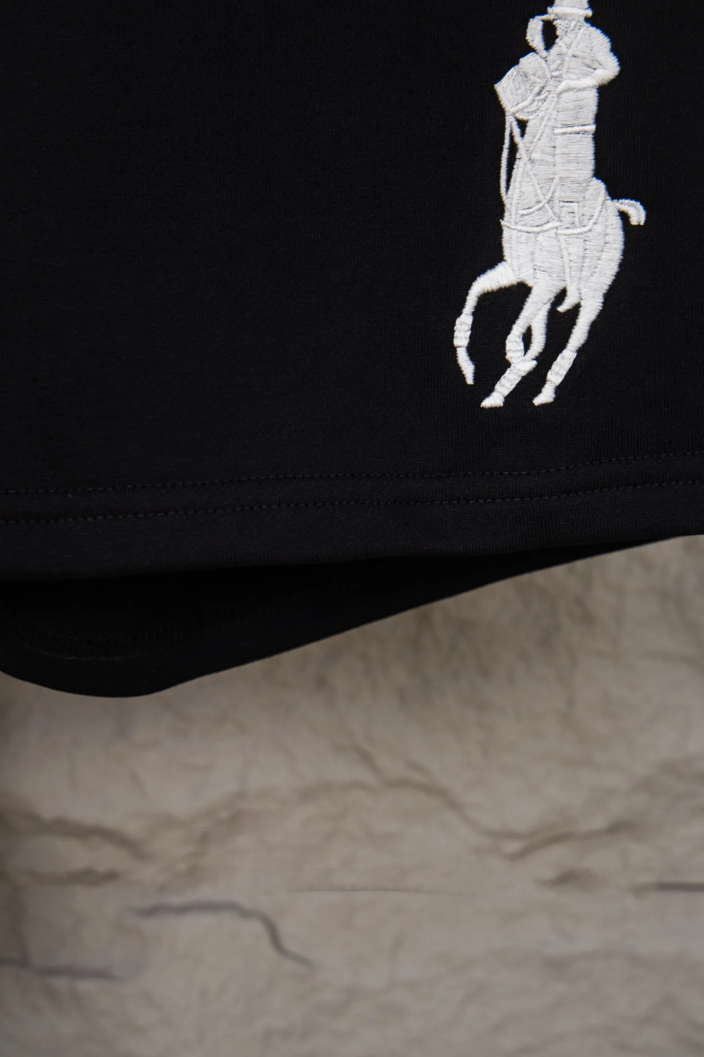 P140 Ralph Lauren/Ralph Lauren basic pony embroidered logo shorts for men and women, pure cotton fabric, easier to wear, more comfortable and less bulky than ordinary fabrics, threaded and dyed, classic pony embroidered logo, cross stitching details on the neckline, three-needle and five-thread workmanship throughout the body, complete accessories, how to wear any style, easy to control, casual matching, full of design, simple and must-have style! Color: Black White Navy Gray Size: S-XL